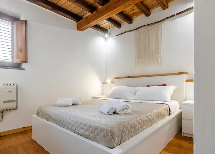 Vucciria Flat With Small Terrace * Palermo