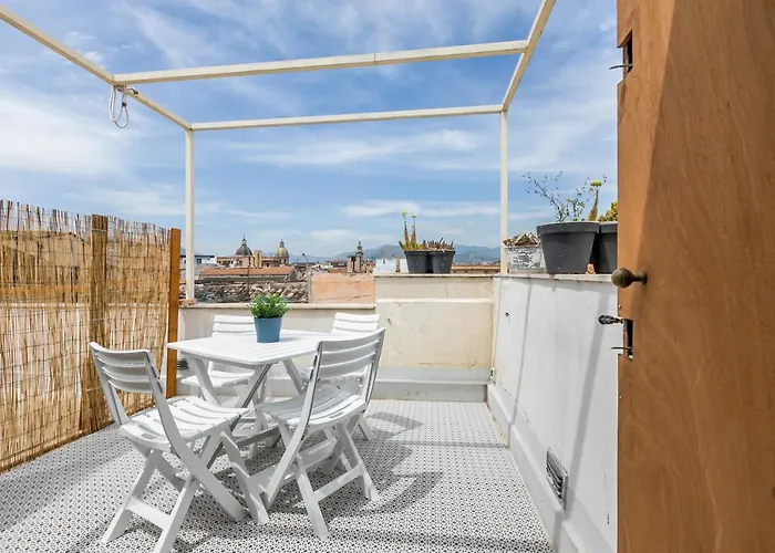 Vucciria Flat With Small Terrace