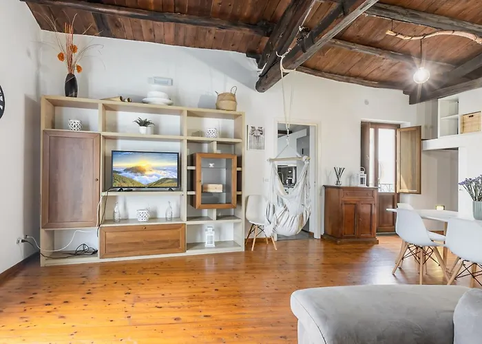 Vucciria Flat With Small Terrace Apartment *
