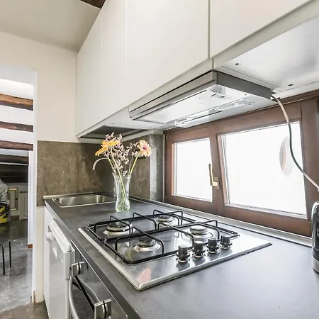 Vucciria Flat With Small Terrace דירה פלרמו