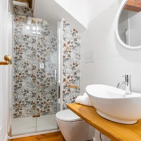 Vucciria Flat With Small Terrace Palerme